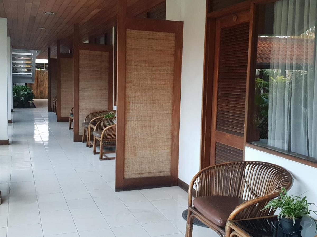 Hotel Bumi Asih Gedung Sate Бандунг Экстерьер фото