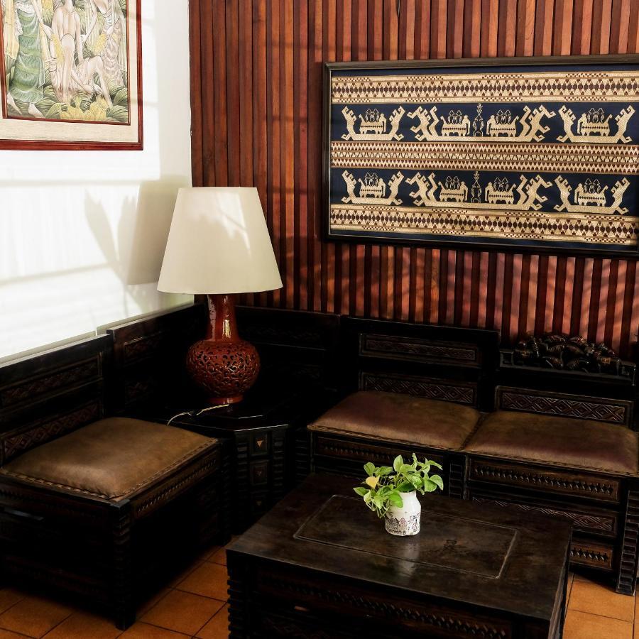 Hotel Bumi Asih Gedung Sate Бандунг Экстерьер фото